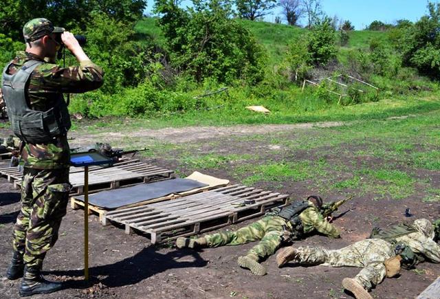 Соревнования военных снайперов прошли в зоне АТО 03