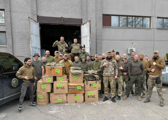 Передали спецпідрозділу Сафарі чергову партію тактичного одягу та амуніції, - Лерос 02 Передали спецпідрозділу Сафарі чергову партію тактичного одягу та амуніції, - Лерос 02
