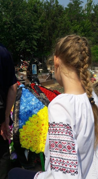 Бійця АТО Олександра Попова, який загинув під Волновахою, поховали в Миколаєві 04 Бійця АТО Олександра Попова, який загинув під Волновахою, поховали в Миколаєві 04