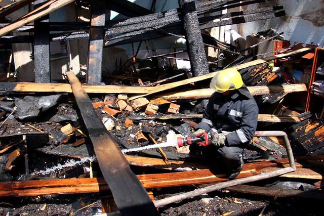 Наслідки обстрілу бойовиками Красногорівки 13 Наслідки обстрілу бойовиками Красногорівки 13