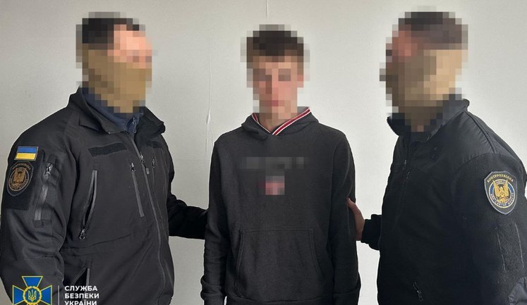 Загинув чоловік, тяжко поранено поліцейського: затримано неповнолітнього, який на замовлення РФ здійснив подвійний теракт у Дніпрі, - СБУ. ФОТО