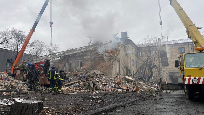 Ракетний удар по Новогродівці: З-під завалів дістали тіло 61-річного загиблого 04