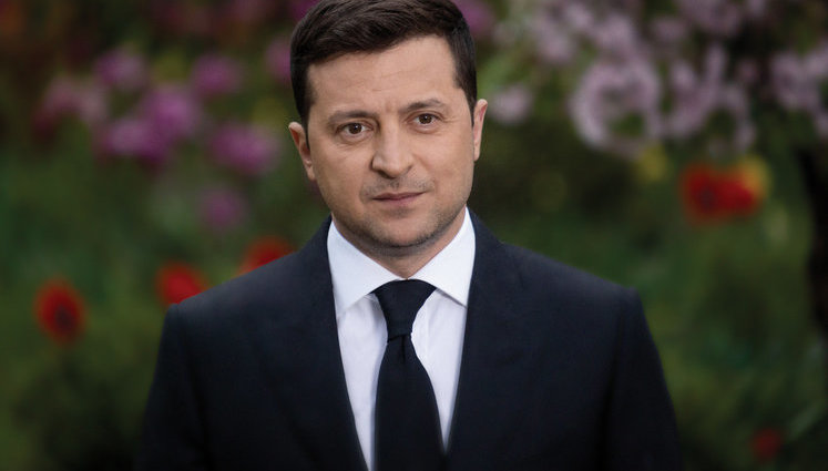 Зеленский обратился к украинцам по случаю Дня памяти и примирения: "Не пришло ли время поставить точку в этом вопросе?". ВИДЕО