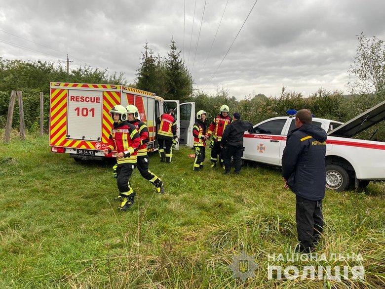 Слідчі, рятувальники, водолази, - під Києвом розшукують тих, хто стріляв у Шефіра 03