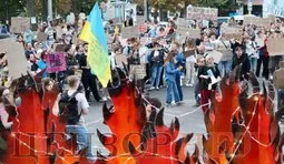 Сотні людей вийшли на протест за повернення Федорова у Києві. ВІДЕО+ФОТОрепортаж