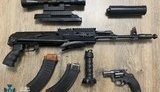На Прикарпатті затримали рекетирів, які обкладали "даниною" місцевих жителів. ФОТО