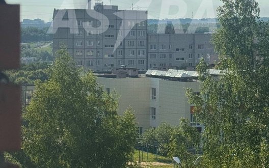 Оборонний завод "ВНИИР-Прогресс" горить після ракетної атаки