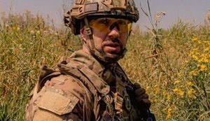 "Nothing was prepared anywhere. We started digging, taking up defensive positions. There were no weapons, except for few assault rifles," - Roman Kovalenko (Revizor) on first days of battle for Kyiv