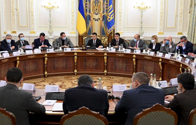 Зеленський підписав указ про відсторонення Тупицького з посади судді КС на два місяці 02
