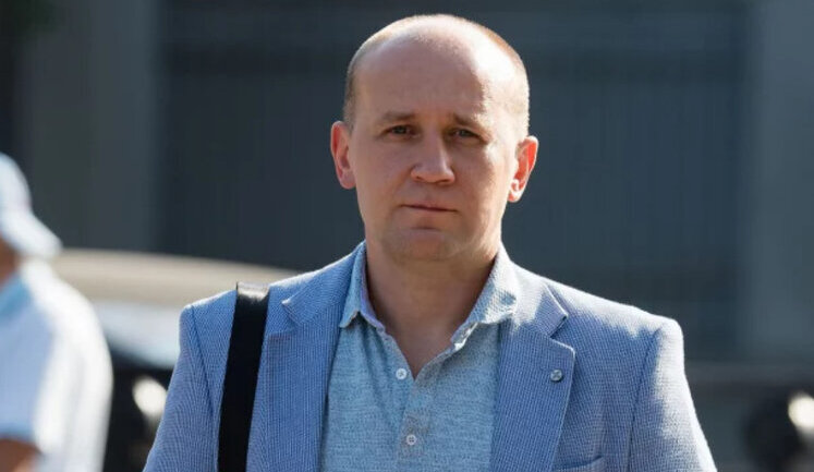 Кабмин затягивает с решением по урегулированию маркетинговых договоров на фармрынке, - депутат