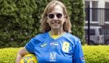 Украинская команда будет выглядеть прекрасно, - сотрудники посольства США сфотографировались в форме сборной по футболу. ФОТО