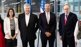 Порошенко обсудил результаты встречи Зеленского с Байденом с делегацией ведущих политологических центров США