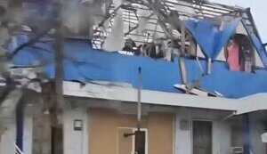 Оккупанты атаковали с БпЛА Херсон и область: один человек погиб, еще один пострадал, ранен староста Антоновского округа. ВИДЕО