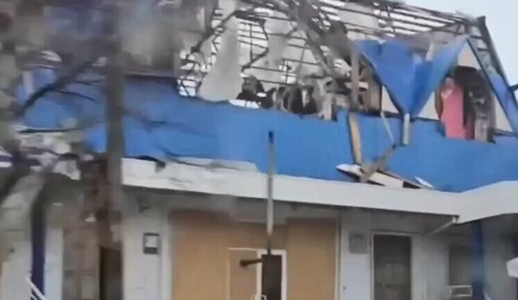Оккупанты атаковали с БпЛА Херсон и область: один человек погиб, еще один пострадал, ранен староста Антоновского округа. ВИДЕО