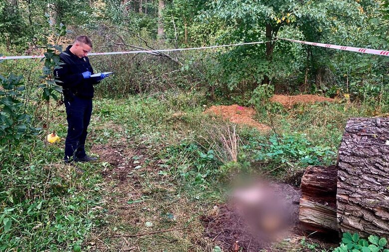 Remains of person killed by Russian occupiers were discovered in Kyiv region 01