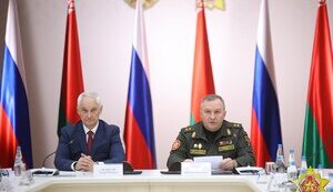 Міністри оборони Росії та Білорусі - Андрій Бєлоусов та Віктор Хренін