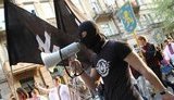 "Слава нации - смерть врагам": парад вышиванок в годовщину дивизии СС "Галичина". ФОТОрепортаж