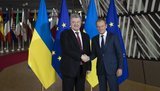Порошенко передав Туску списки осіб і кораблів РФ, причетних до акту агресії в районі Керченської протоки