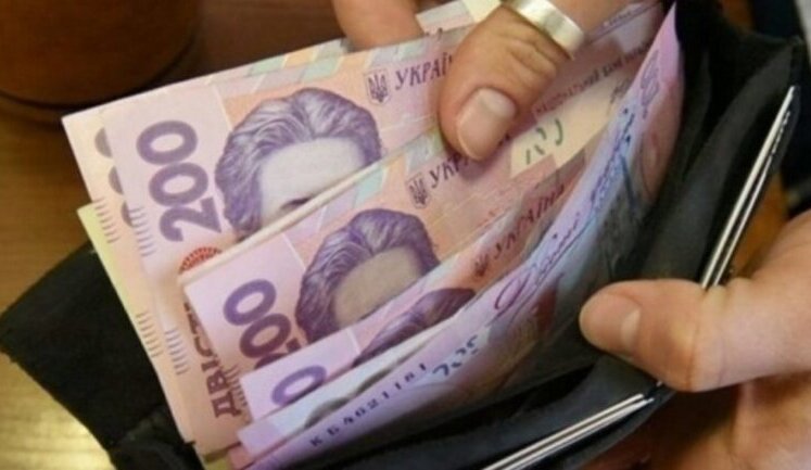 Минсоцполитики готовит решение о повышении пенсий семьям погибших в АТО военных