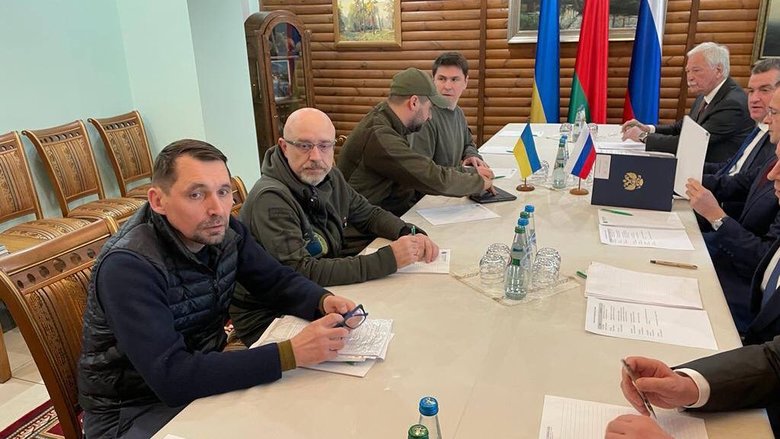 Почалися переговори України та РФ 01
