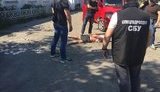 Кримінального авторитета затримали на Хмельниччині за вимагання 1 тис. дол. у підприємця, - СБУ. ФОТО