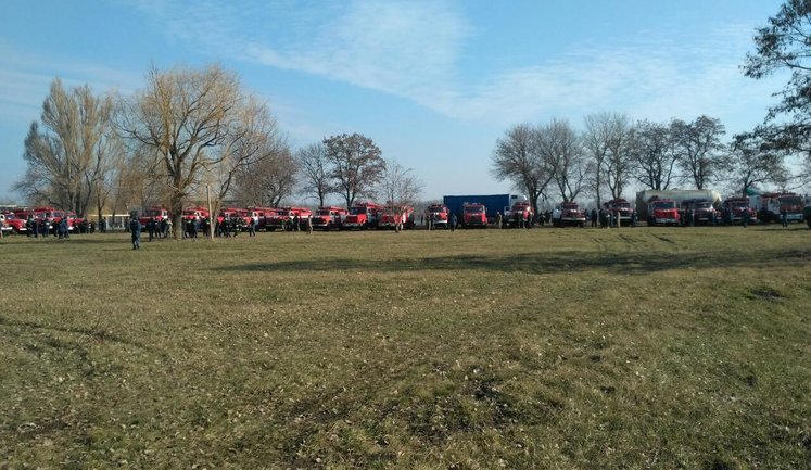Вибух боєприпасів у Балаклії: з міста евакуйовано понад 16 тисяч осіб, - ДСНС. ФОТО + ВІДЕО
