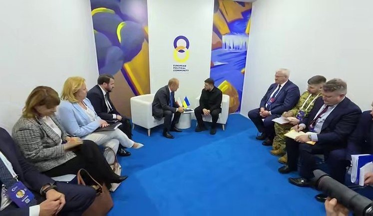 Зеленский и Туск обсудили мирные переговоры и евроинтеграцию Украины