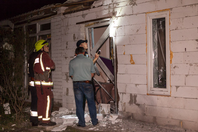 Невідомий пристрій вибухнув біля кафе в Дніпрі, - ДСНС 02 Невідомий пристрій вибухнув біля кафе в Дніпрі, - ДСНС 02