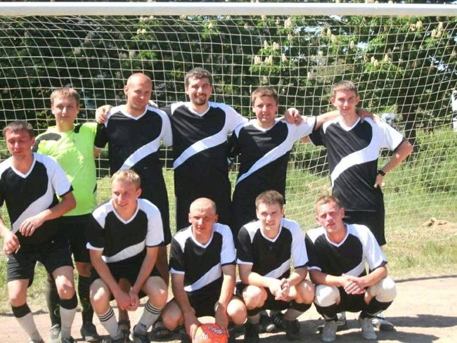 Не треба дивитися на мій одяг, хай люблять мою душу, - історія життя загиблого морпіха Дмитра Захарова 09