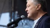 Порошенко объявил о покупке телеканала "Прямой"