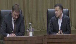 "Для меня он всегда будет министром обороны Украины", - Зеленский поблагодарил Полторака и представил военным нового главу Минобороны Загороднюка. ВИДЕО