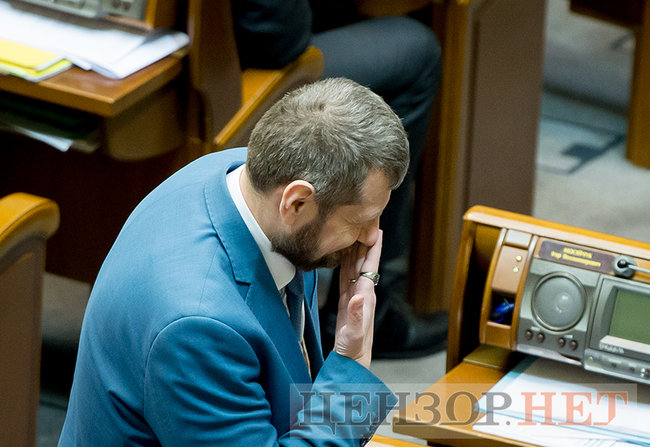 Листування Писаренка щодо оптимізації бізнесу, дискусія Рябчина з Парубієм, розмова Герасимова із Шаховим та Мельничуком, - робота ВР 8 лютого 16