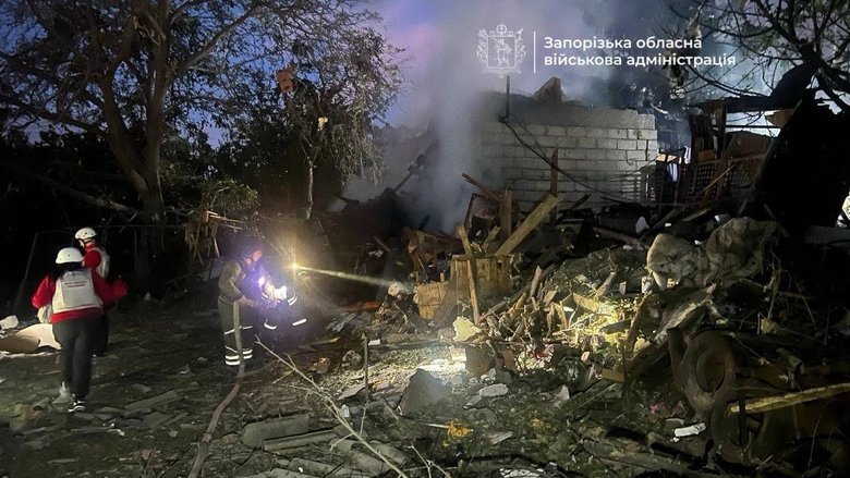 Russia struck Zaporizhzhia: the bodies of two women were recovered from the rubble