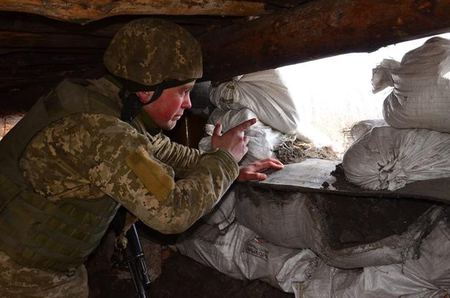 IFV comes out and fires, machine guns or AA guns follow, - ATO fighter describes attacks on Ukrainian positions outside Marinka 02 IFV comes out and fires, machine guns or AA guns follow, - ATO fighter describes attacks on Ukrainian positions outside Marinka 02