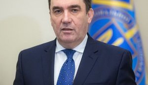 Данілов заявив про причетність Росії до рішення КС, яке викликало конституційну кризу