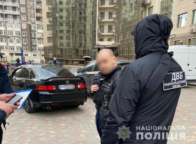Поліцейський вимагав від одеської вебмоделі щомісячної данини $600 01
