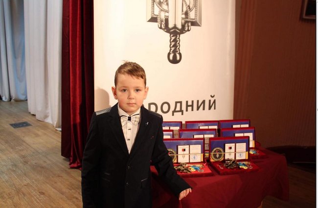 Сослуживцы о погибшем командире роты из 72-й бригады Леониде Дергаче: С Леней было человек 15, и они отбились от трех диверсионных групп! Противник дважды приходил забирать своих убитых 03 Сослуживцы о погибшем командире роты из 72-й бригады Леониде Дергаче: С Леней было человек 15, и они отбились от трех диверсионных групп! Противник дважды приходил забирать своих убитых 03