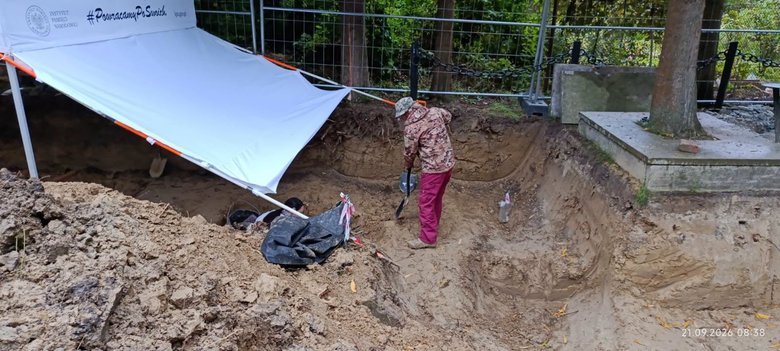 У Львові завершили ексгумацію останків військових