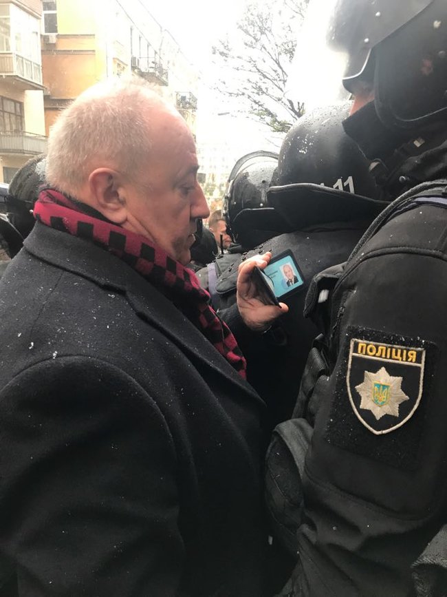 У Саакашвили в квартире проходит обыск, - Сакварелидзе 09