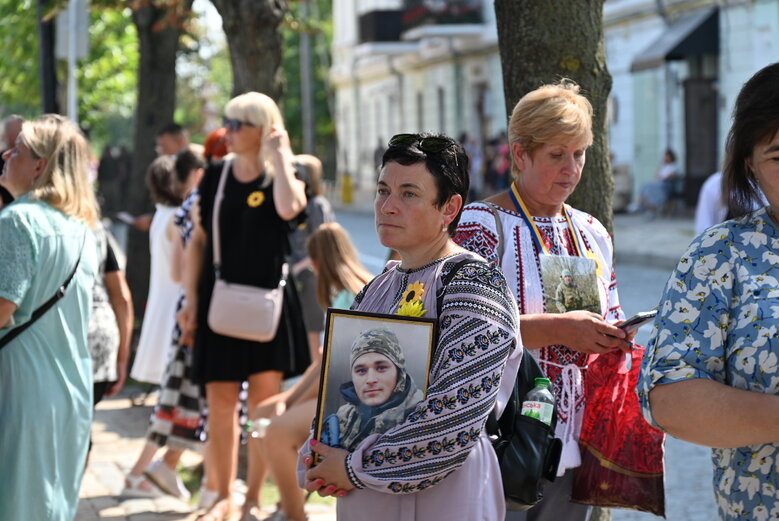 У Києві вшанували пам’ять полеглих захисників України 01