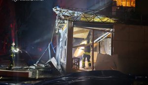 Враг нанес удар по Днепру: возник пожар. В области ранен ребенок. ФОТОРЕПОРТАЖ