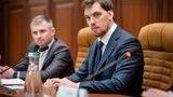 Всім співробітникам, які імітують бурхливу діяльність, пропоную одразу звільнятися, - Гончарук представив Новікова колективу НАЗК