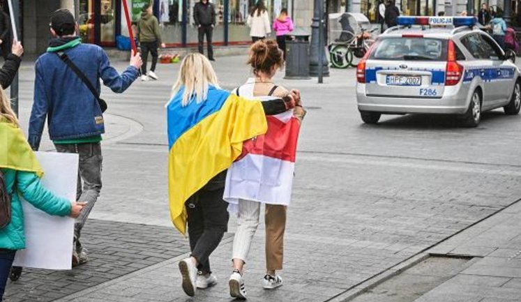 Polish government acknowledges contribution of Ukrainian refugees: Polish economy would grind to halt if no Ukrainians went to work