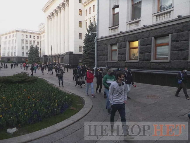 Зеленский, требуем объяснений! Венедиктову - в отставку, - активисты отстаивают продолжение расследования дела об убийстве Гандзюк 34