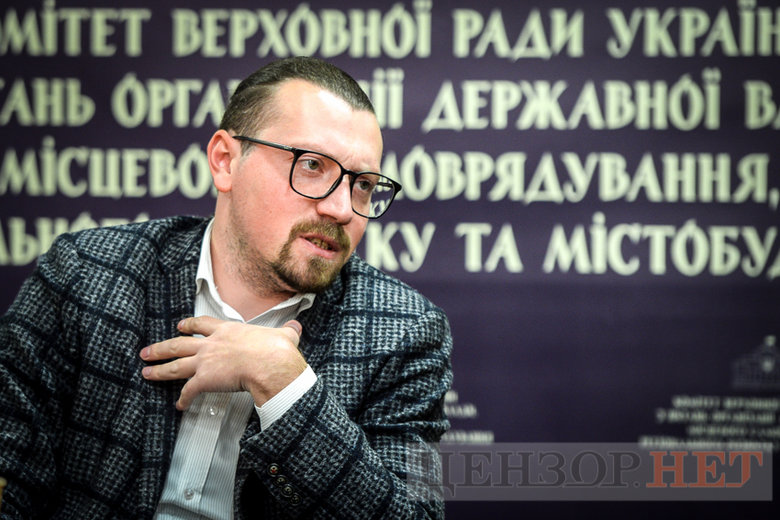 Слуга народу Віталій Безгін: В Україні є традиція, що, давайте, жоден парламент не буде досиджувати до кінця свій строк. Я не думаю, що це той випадок 03