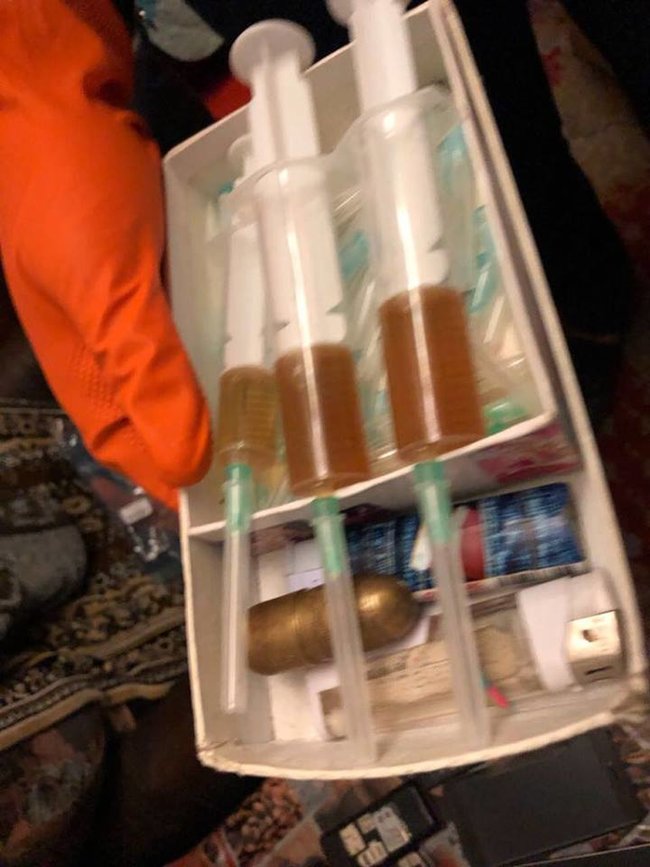 Правоохоронці провели обшуки у членів ОЗУ Біле братство, які збували наркотики по всій Україні, - Аброськін 05