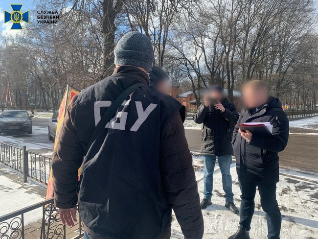 Депутат Полтавского облсовета вымогал более 60 тыс. грн у местного бизнесмена и угрожал расправой в случае отказа, - СБУ 03
