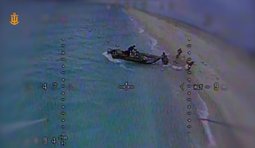 Дронарі ВМС Збройних сил України уразили катер окупантів на Херсонському напрямку