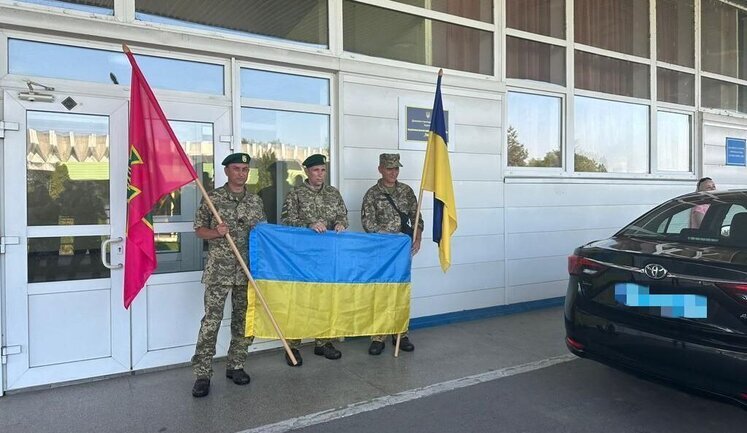 Вдалося вивезти із Угорщини трьох українських військовополонених, - МЗС. ФОТО