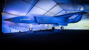 Boeing представил прототип новейшего беспилотного истребителя. ФОТО+ВИДЕО